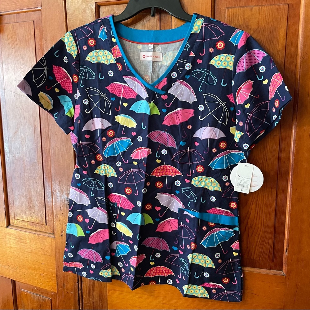 umbrella scrub top